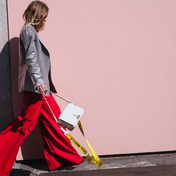 Bag, Luggage and bags, Costume, Maroon, Street fashion, Waist, Shoulder bag, Costume design, Handbag, Drama, 