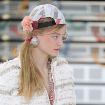 Sleeve, Outerwear, Pink, Winter, Style, Street fashion, Headgear, Fashion accessory, Cap, Fashion, 