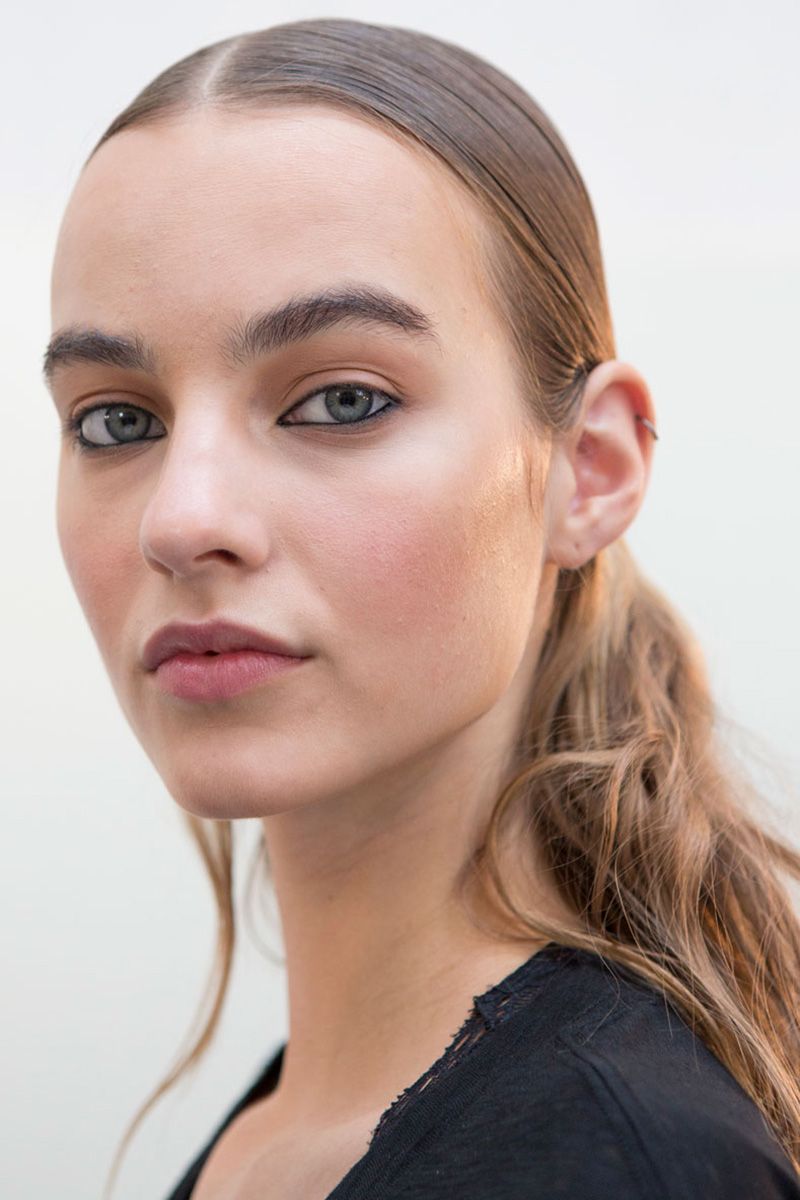 The Best Beauty Looks at Paris Fashion Week Spring 2017 - Runway Hair and  Makeup Spring 2017
