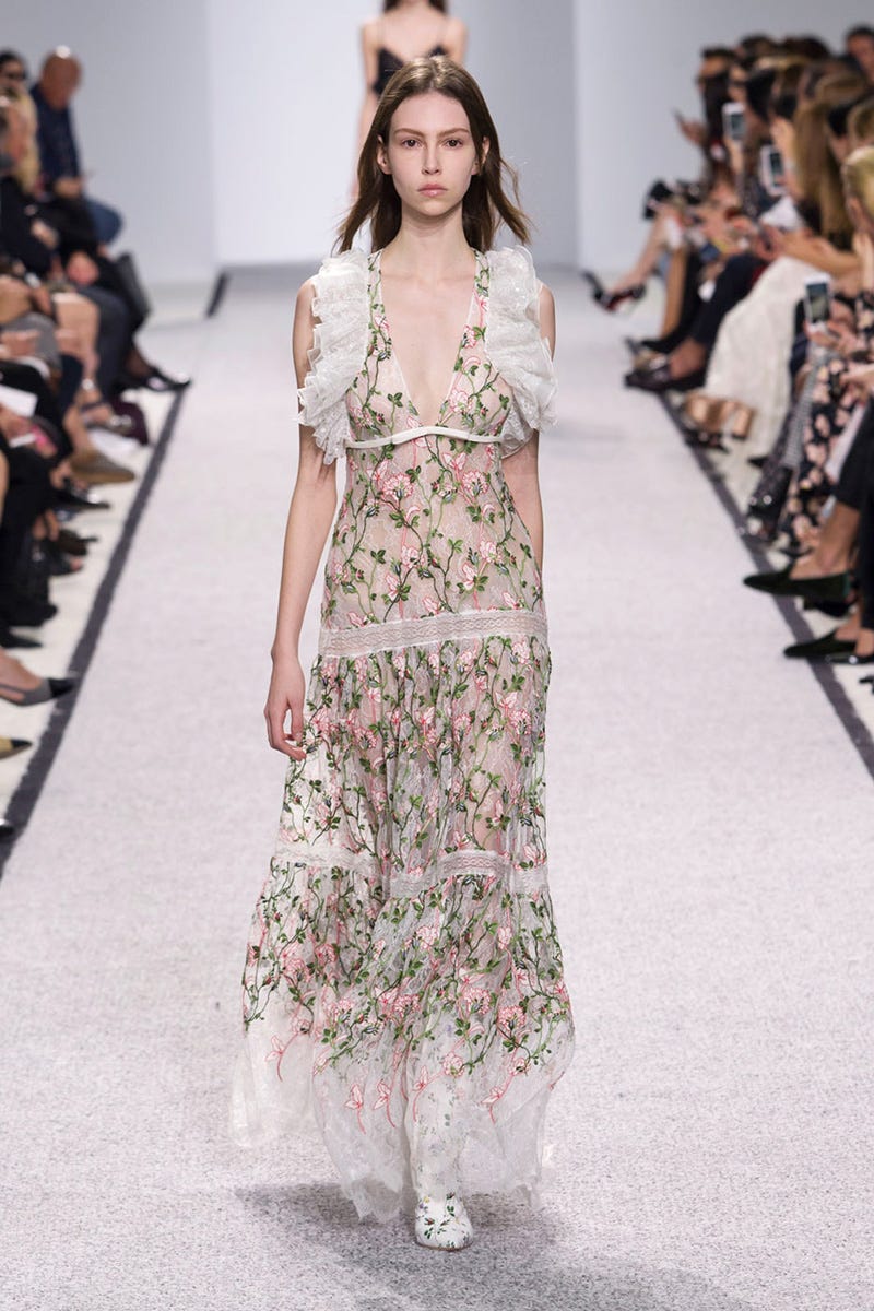 Clothing, Fashion show, Shoulder, Joint, Runway, Fashion model, Dress, Style, Street fashion, Waist, 