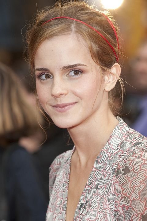 Emma Watson's Best Hairstyles - Emma Watson Haircuts and Hair Color