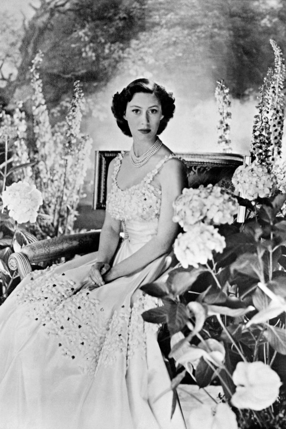 Photograph, Retro style, Dress, Vintage clothing, Gown, Black-and-white, Headpiece, Plant, Classic, Flower, Photograph, Retro style, Dress, Vintage clothing, Gown, Black-and-white, Headpiece, Plant, Classic, Flower,