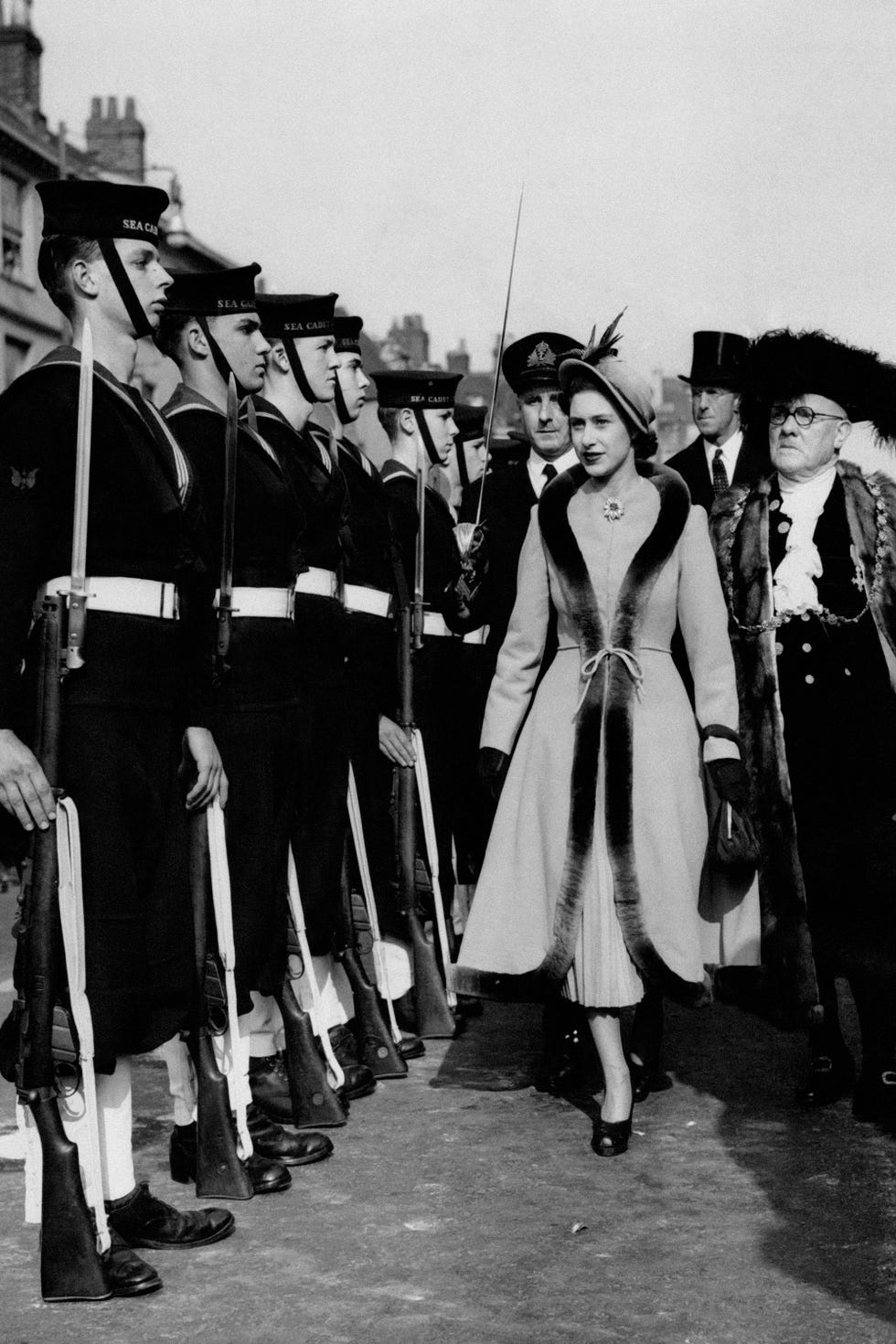 Uniform, Standing, Military uniform, Marching, Military officer, Headgear, Military person, History, Non-commissioned officer, Vintage clothing, Uniform, Standing, Military uniform, Marching, Military officer, Headgear, Military person, History, Non-commissioned officer, Vintage clothing,