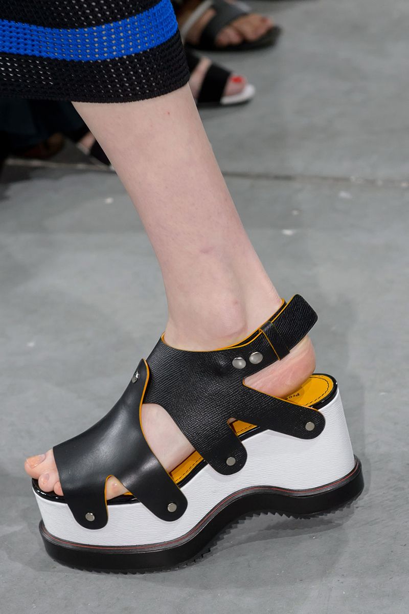 Footwear Trends That Every Girl Must Follow This Season – Struck With Awe