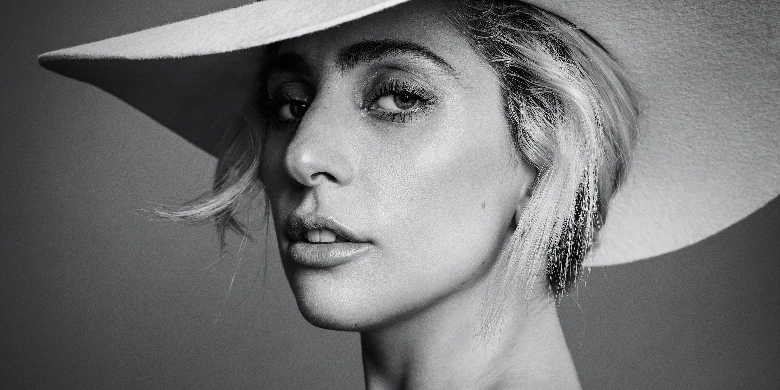 Lady Gaga Pens Essay On Being A Woman In The Modern World Read Exclusive Lady Gaga Essay