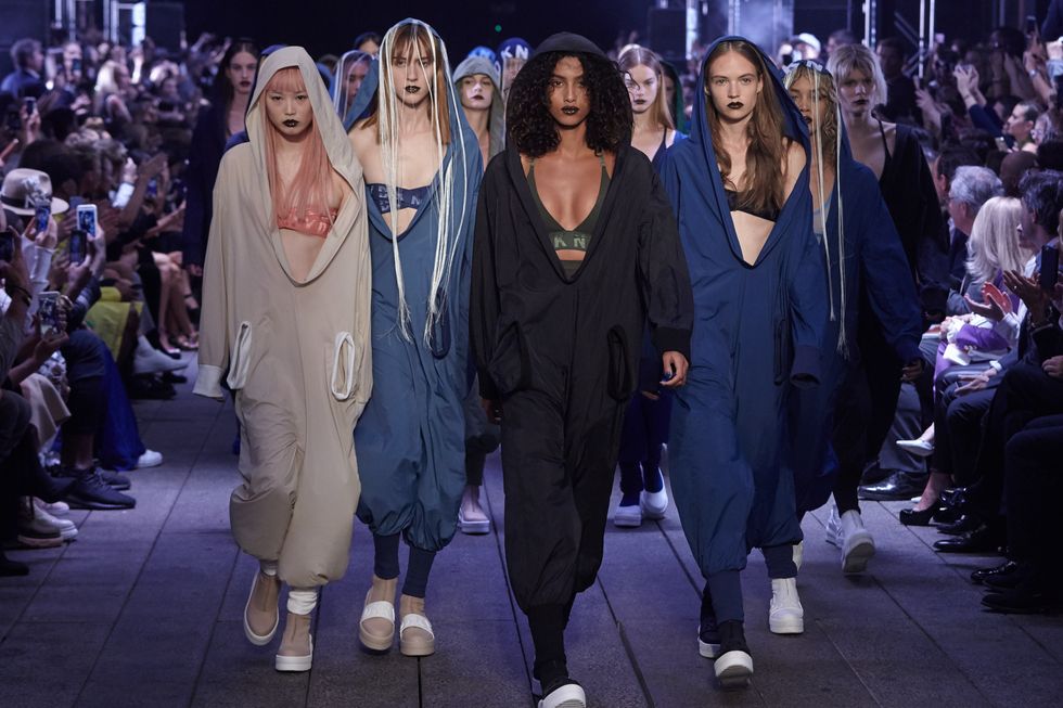 DKNY Spring 2016 Show: The First From Public School's Dao-Yi Chow