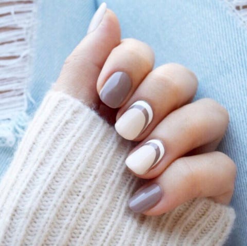 15 Cute Winter Nail Art Ideas - Best Nail Designs For Winter 2016-2017 <p>Two-toned nude arches are the nail equivalent of the cozy cashmere - 15 Cute Winter Nail Art Ideas - Best Nail Designs For Winter 2016-2017