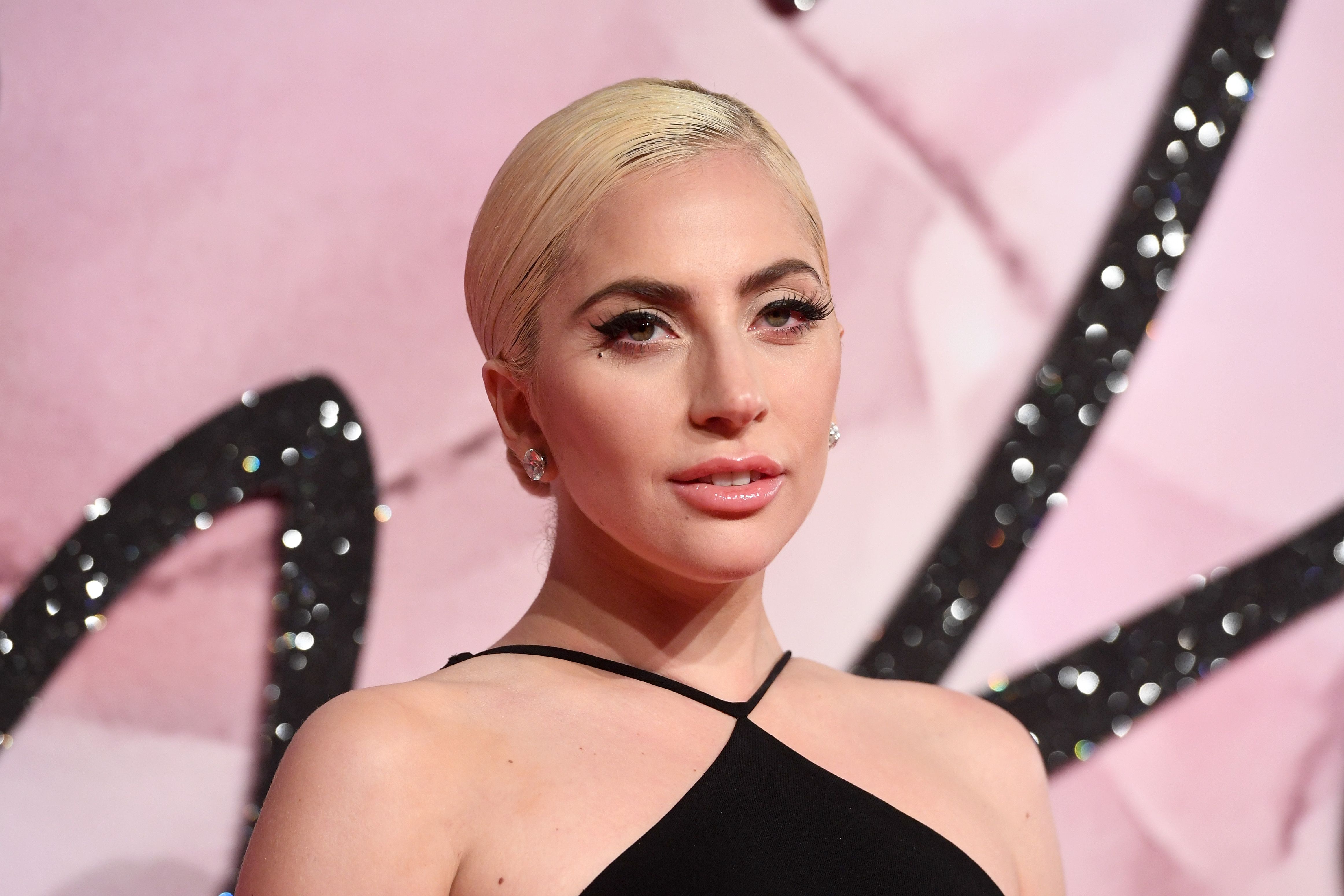 Watch You Seriously Need to See Lady Gaga’s No-MakeupSelfie video Watch You Seriously Need to See Lady Gaga’s No-MakeupSelfie video