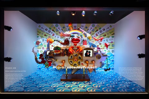 Barneys New York Flagships <p>While <a href="http://www.barneys.com/" target="_blank" data-tracking-id="recirc-text-link">Barneys New York</a> has a holiday windows project worth noting too–their Peace, Love and Joy window display at both their Madison Avenue and Downtown flagships are a collaboration with contemporary, performance and mixed media artists–their holiday promotions and events rosters are just as lust-worthy. From December 7th-10th (think fast!), with any beauty purchase over 5 in-stores or online, shoppers receive a Barneys Beauty Bag containing products from the store's key cosmetics and skincare brands. At the same time, the beauty department will also be offering Downtown shoppers 20% off a <a href="https://www.blindbarber.com/" target="_blank" data-tracking-id="recirc-text-link">Blind Barber</a> service, and a complimentary drink with service. Fine jewelry shopping events are also planned at the Madison Avenue location, with Sidney Garber showcasing pieces the evening of December 13th.</p> <p><em data-redactor-tag="em" data-verified="redactor">Barneys Madison Avenue; 660 Madison Ave, New York, NY 10065; (212) 826-8900.</em></p> <p><em data-redactor-tag="em" data-verified="redactor"></em><em data-redactor-tag="em" data-verified="redactor">Barneys Downtown; </em><span><em data-redactor-tag="em" data-verified="redactor">101 7th Ave, New York, NY 10011; (646) 264-6400</em><em data-redactor-tag="em" data-verified="redactor">.</em></span></p>