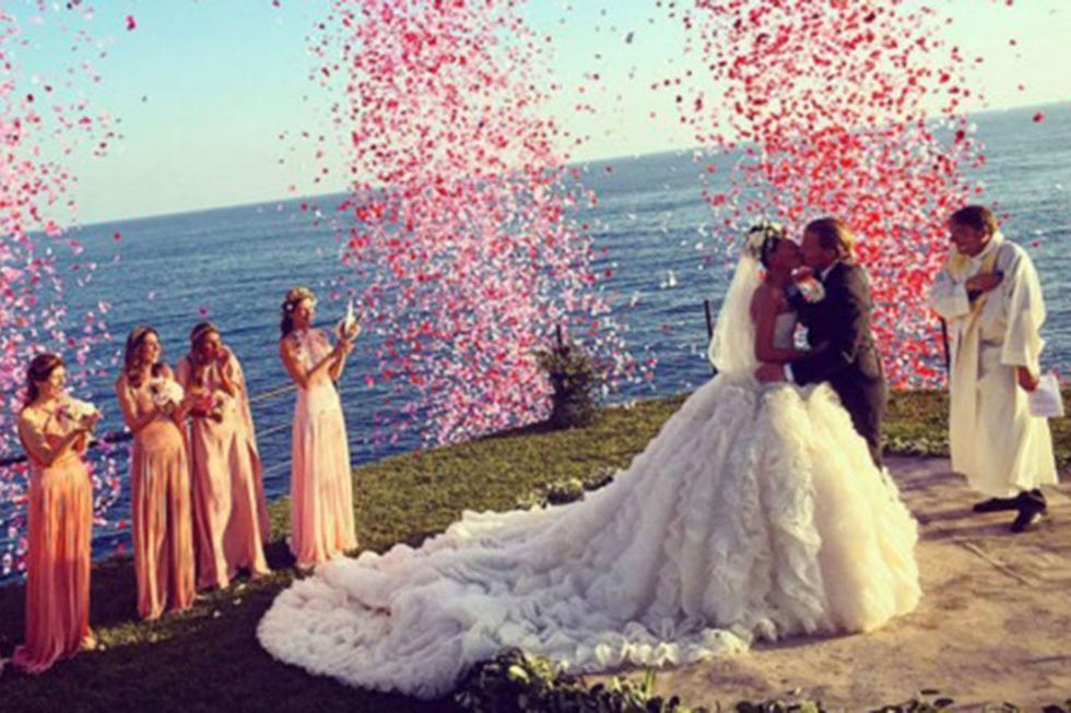 <p><strong data-redactor-tag="strong" data-verified="redactor">June 2016</strong> Giovanna Battaglia <a href="http://meltsflow.com/wedding/bridal-fashion/news/a16068/giovanna-battaglia-oscar-englebert-wedding/" target="_blank" data-tracking-id="recirc-text-link">married</a> Swedish realtor Oscar Englebert on a hilltop ceremony in Capri wearing a custom Alexander McQueen corset dress.</p>
