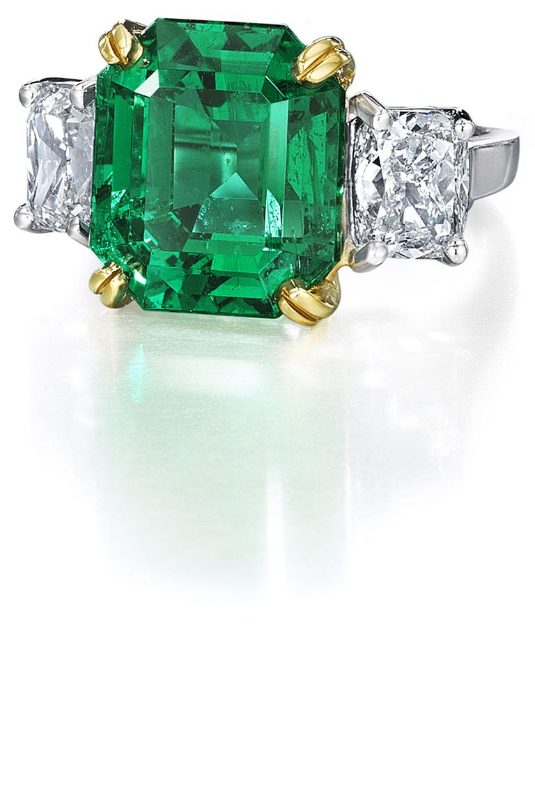 39 Unique Emerald Engagement Rings - Beautiful Green Emerald Engagement ...