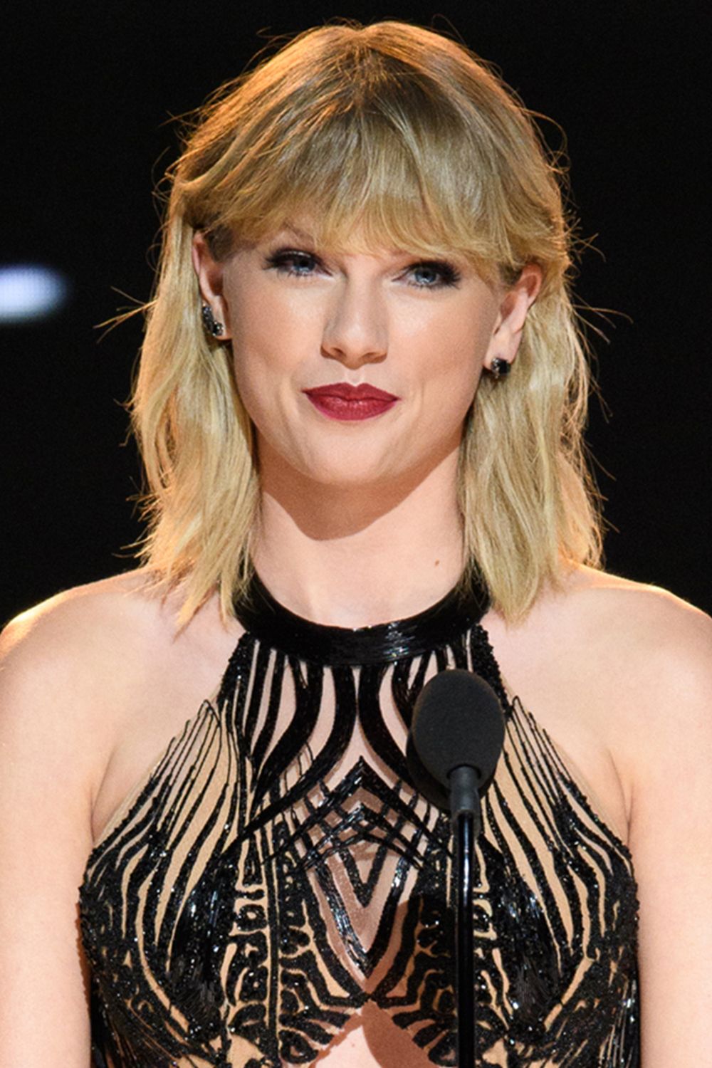 Taylor Swift Hairstyles Taylor Swift S Curly Straight Short