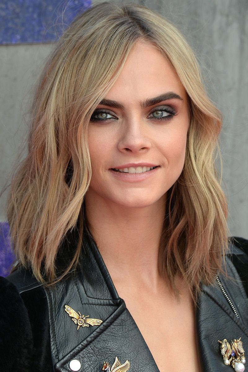 40 Best Medium Hairstyles Celebrities With Shoulder Length Haircuts