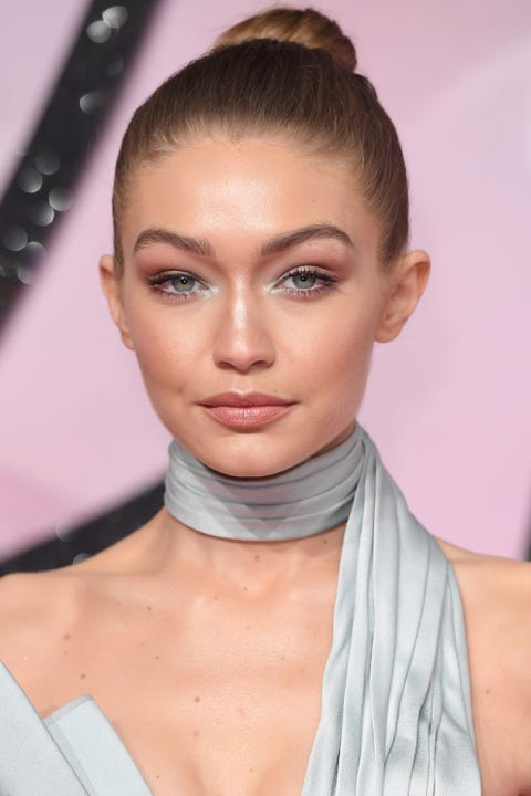 Valentine's Day Hair and Makeup - Celebrity-Inspired Valentine's Day Hair and Makeup Ideas Valentine's Day Hair and Makeup - Celebrity-Inspired Valentine's Day Hair and Makeup Ideas
