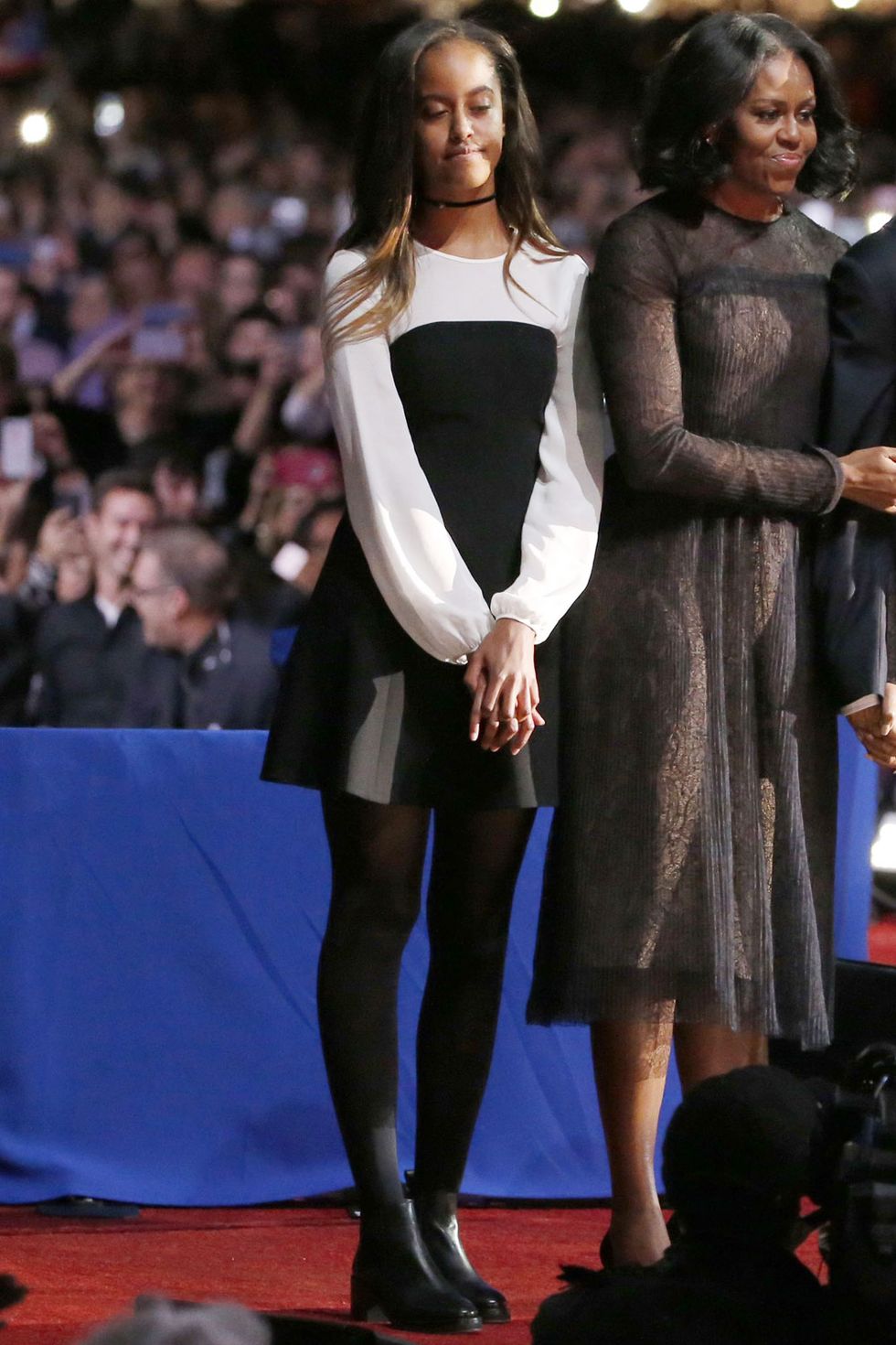Sasha Obama wears one of the season's trendiest unisex bags