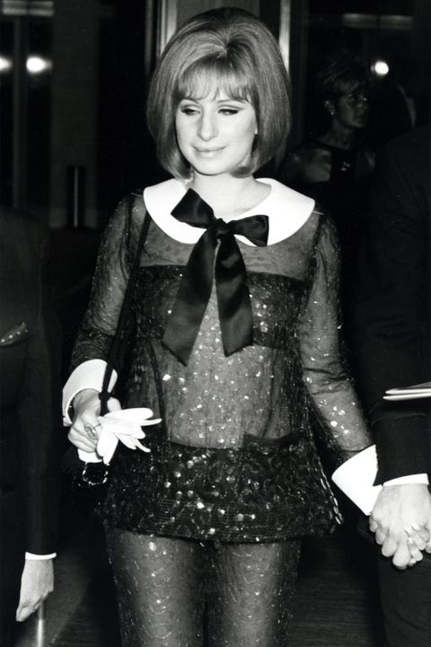 <p>Barbara Streisand in&nbsp;Arnold Scaasi</p>