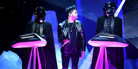 The Weeknd Sings Starboy at the 2017 Grammy Awards – Weeknd’s Grammy ...