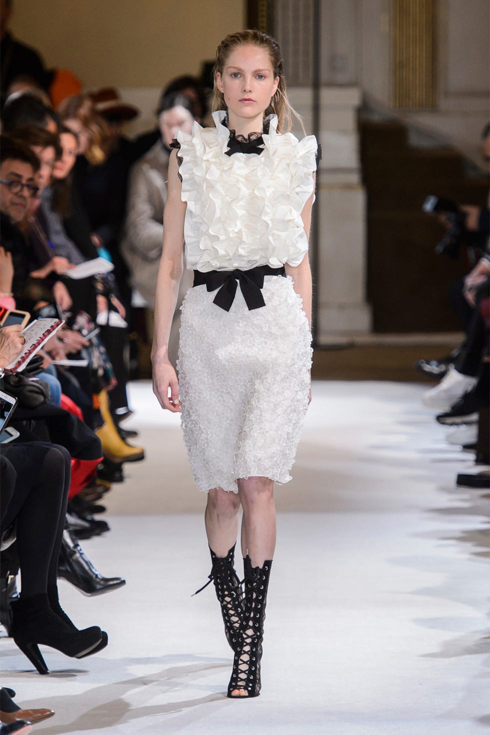 Fashion, Fashion model, Runway, Fashion show, Clothing, Haute couture, Fashion design, Waist, Footwear, Dress, 