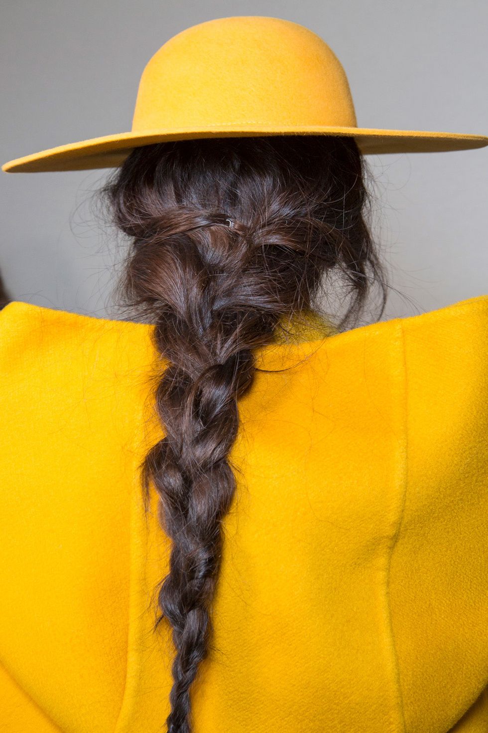 <p>A new take on hat hair, as seen at Alberta Ferretti's fall show. </p>