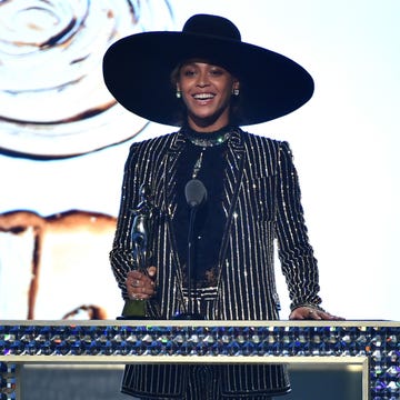 Music artist, Headgear, Hat, Fashion accessory, Sombrero, Performance, Style, 