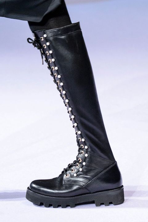 Footwear, Boot, Shoe, Knee-high boot, Fashion, Riding boot, Leg, Haute couture, Durango boot, Human leg, 
