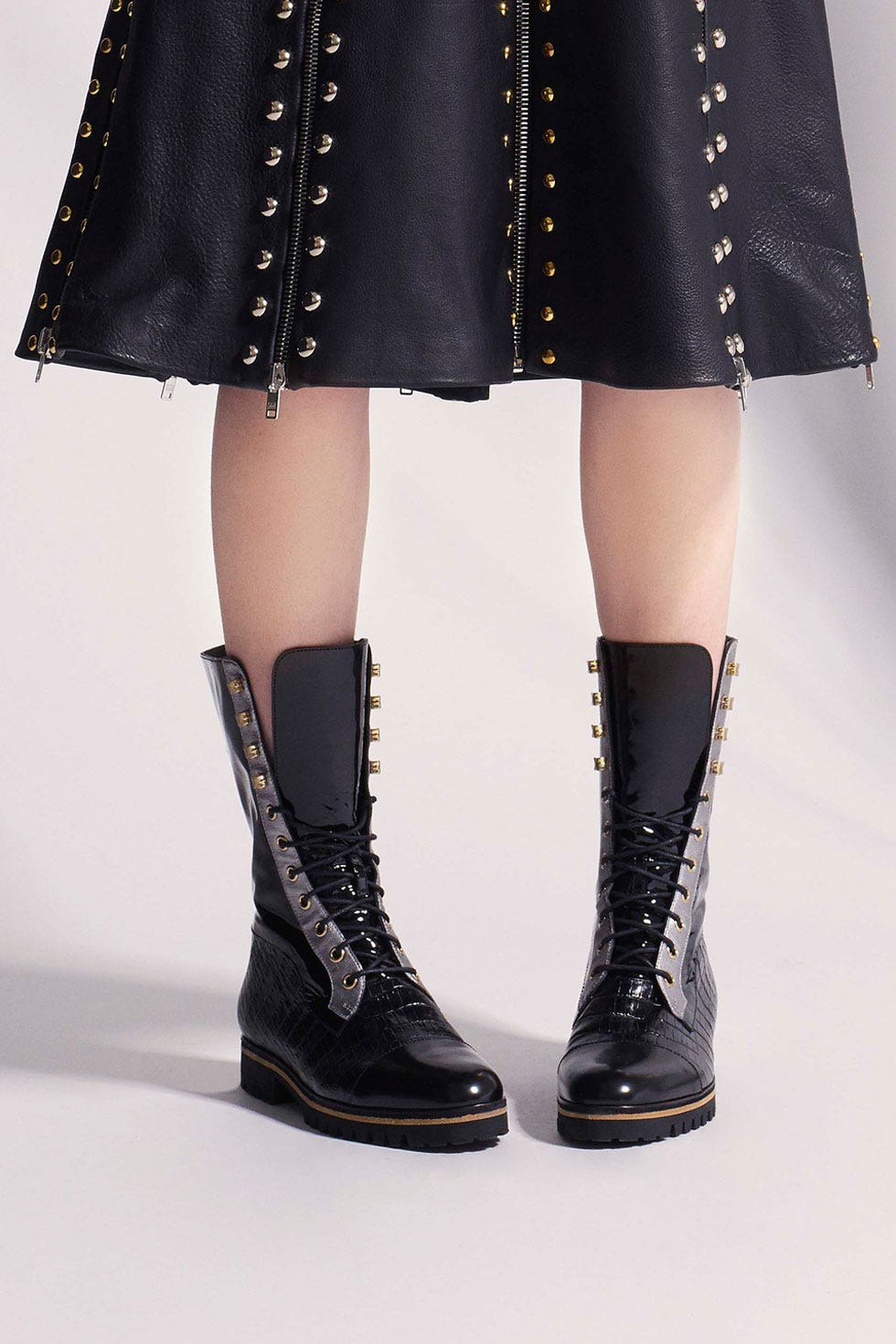 Footwear, Black, Human leg, Leg, High heels, Joint, Boot, Thigh, Shoe, Fashion, 