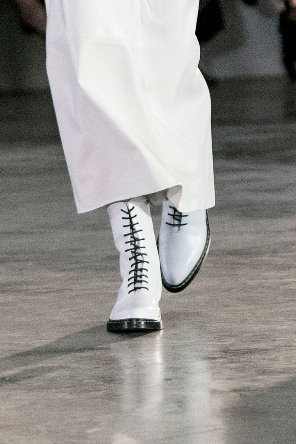 White, Footwear, Fashion, Leg, Shoe, Human leg, Ankle, Joint, Human body, High heels, 