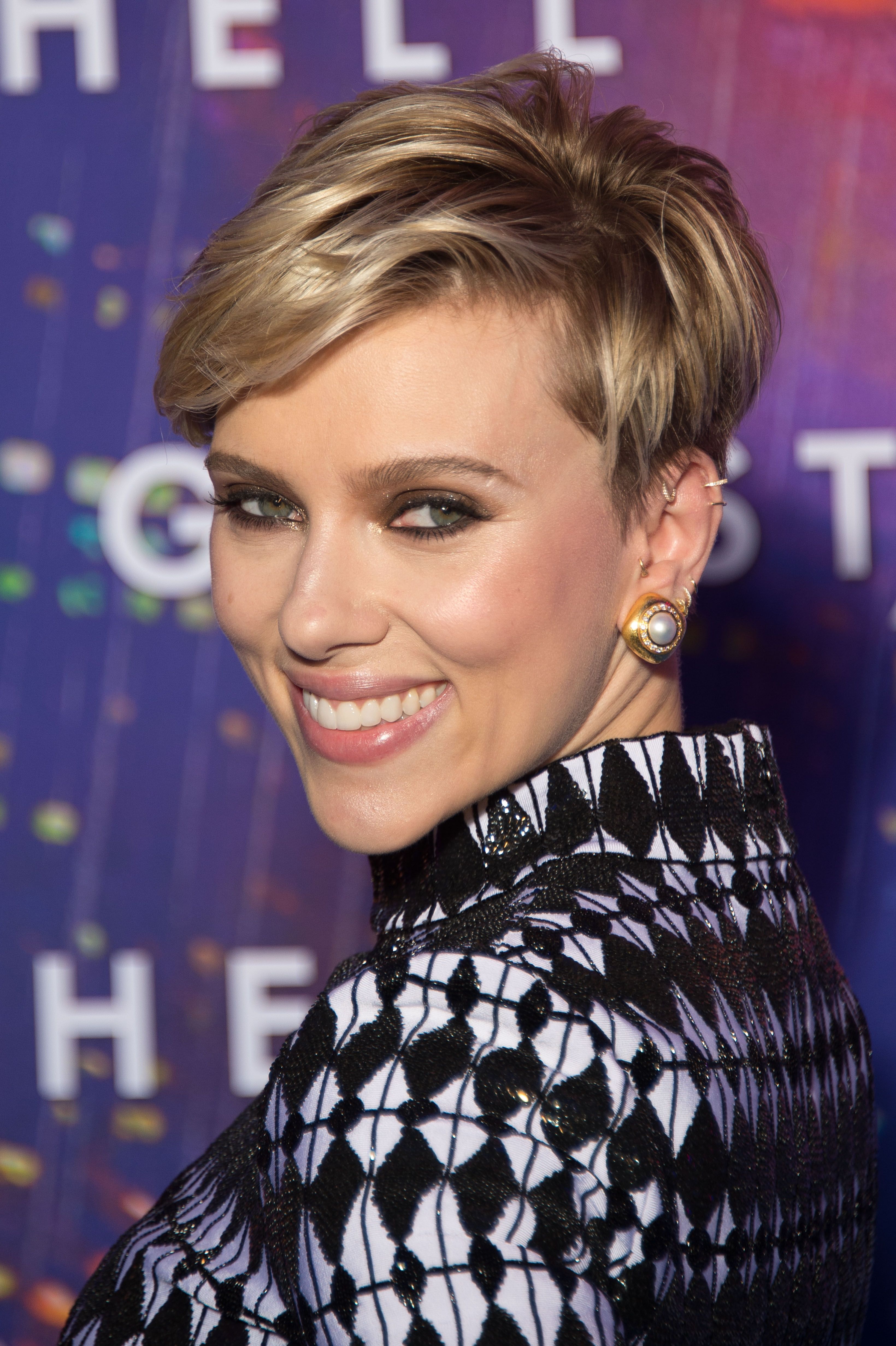 Damen pixie cut How to