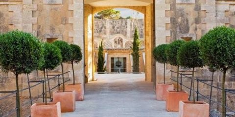 5 Castles Around The World To Stay In