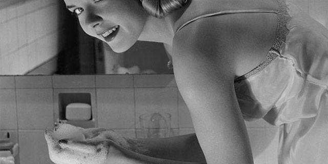 Face Washing 101: 6 Things to Avoid