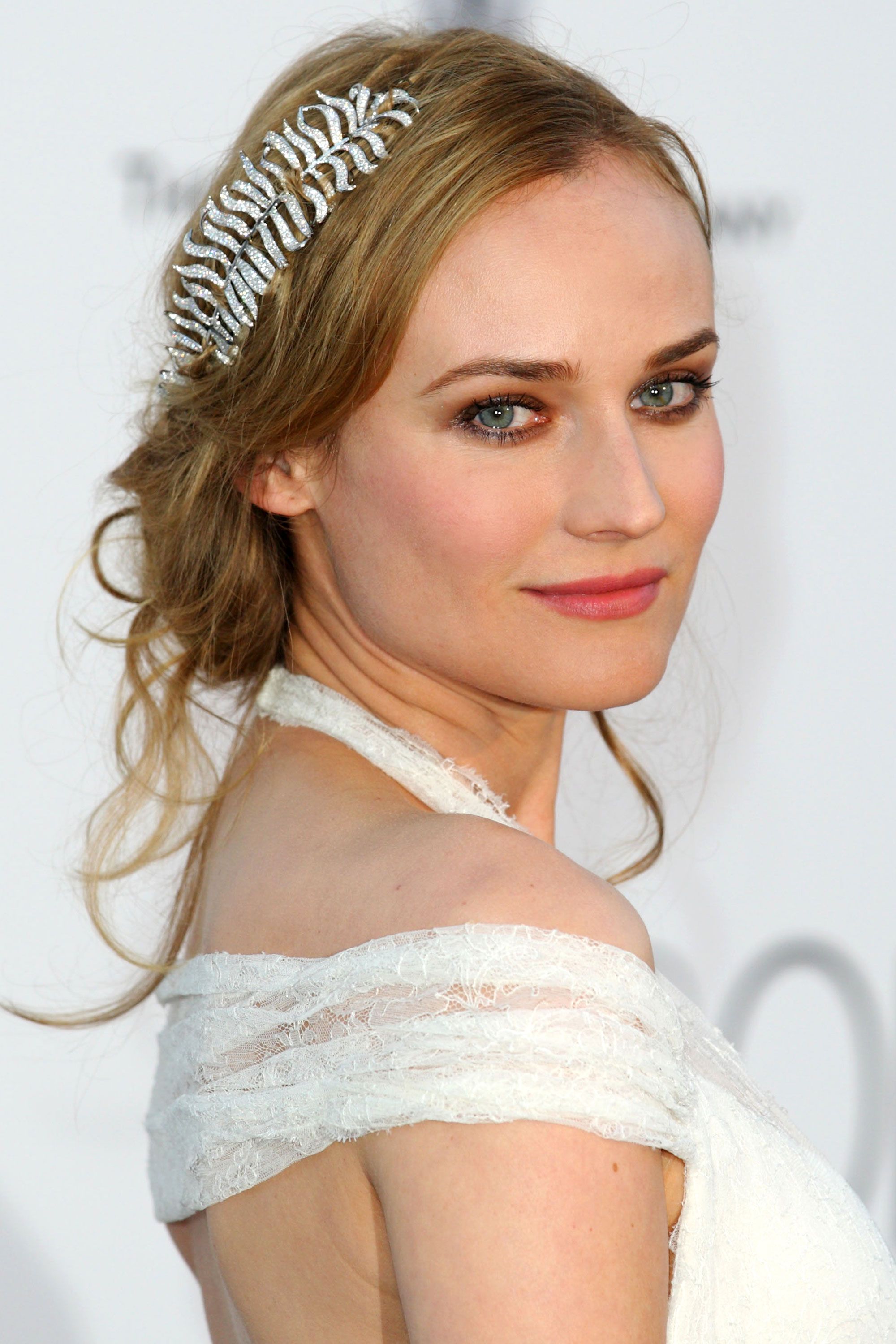 Thelist Best Bridal Hair Ideas 10 Hairstyles For Brides