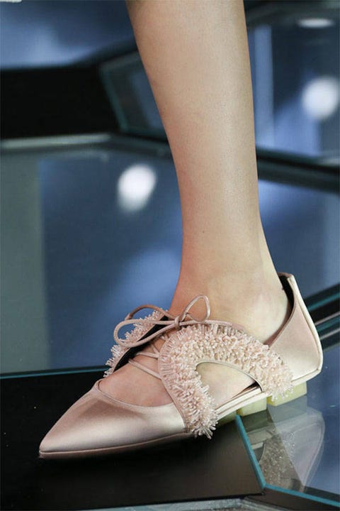 54bbdcab8638e_-_hbz-trends-2014-accessories-flats-01-balenciaga-lg.jpg