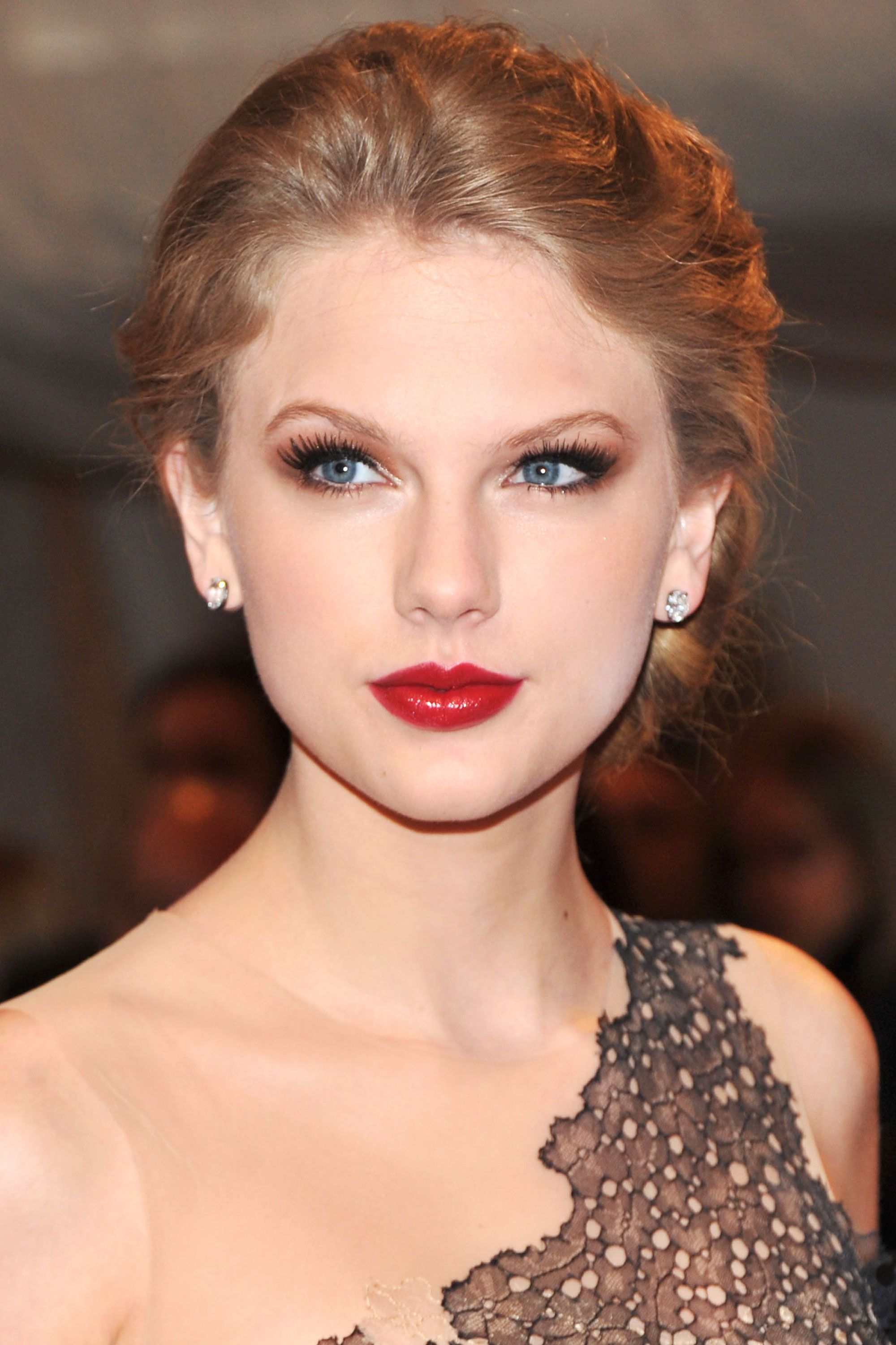 Taylor Swift's Amazing Beauty Transformation Through the Years 