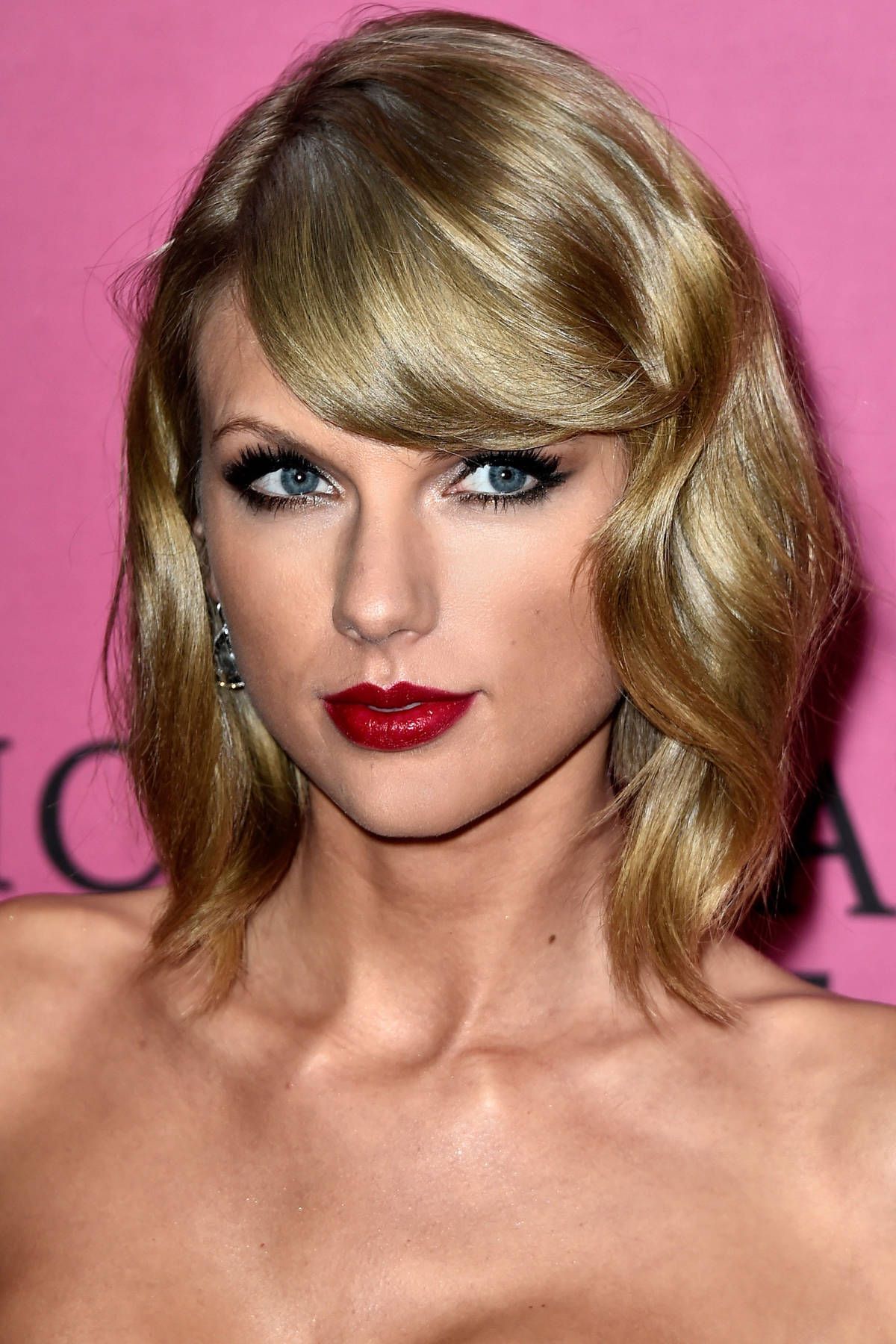 Taylor Swift Hairstyles Taylor Swift S Curly Straight Short