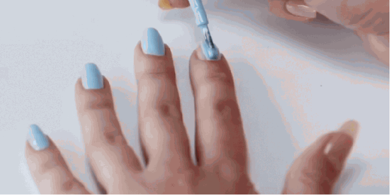 Summer Nail Art How-To: Gingham Manicure