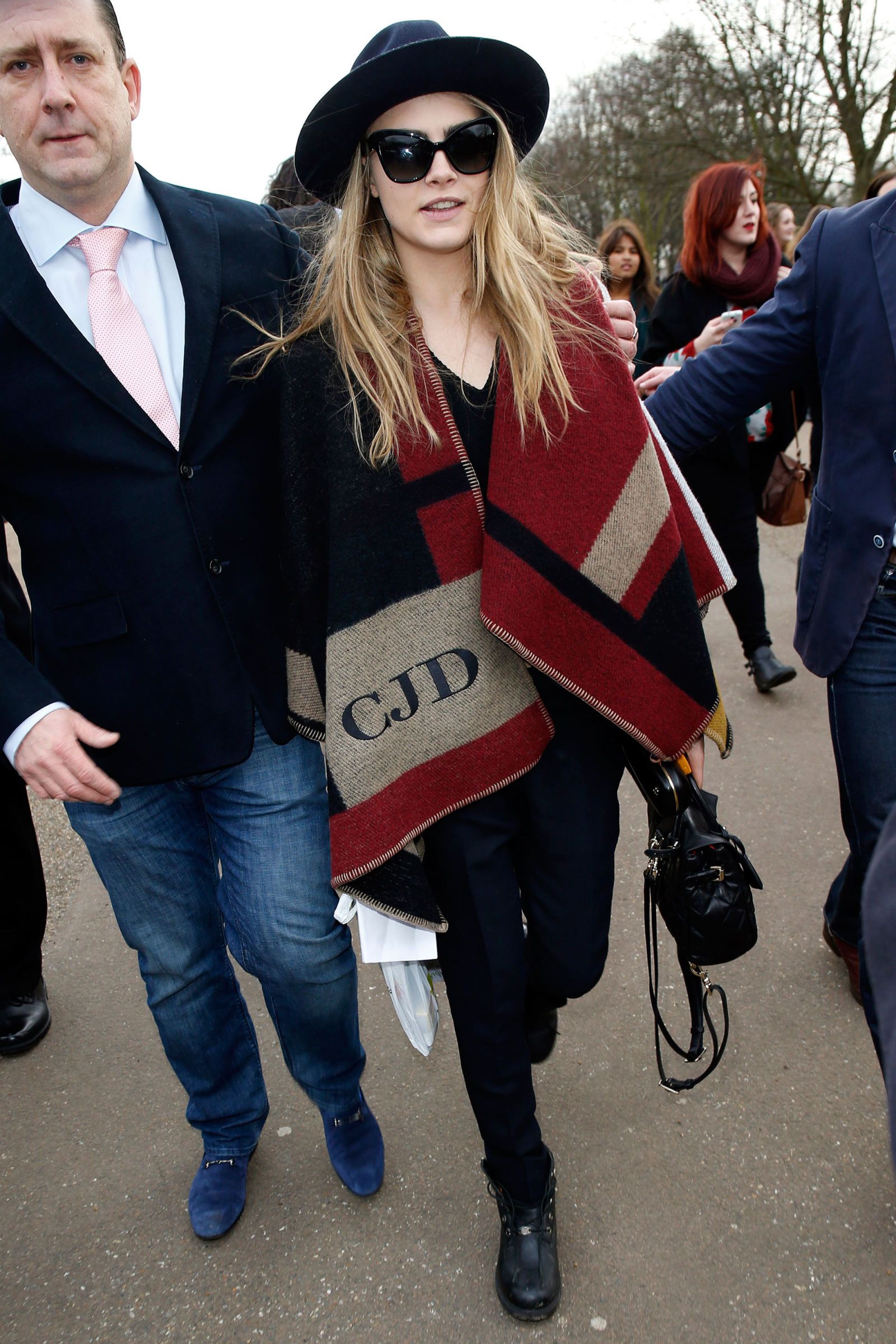 Burberry Cape Coat Best Celebrity Looks In The Burberry Cape