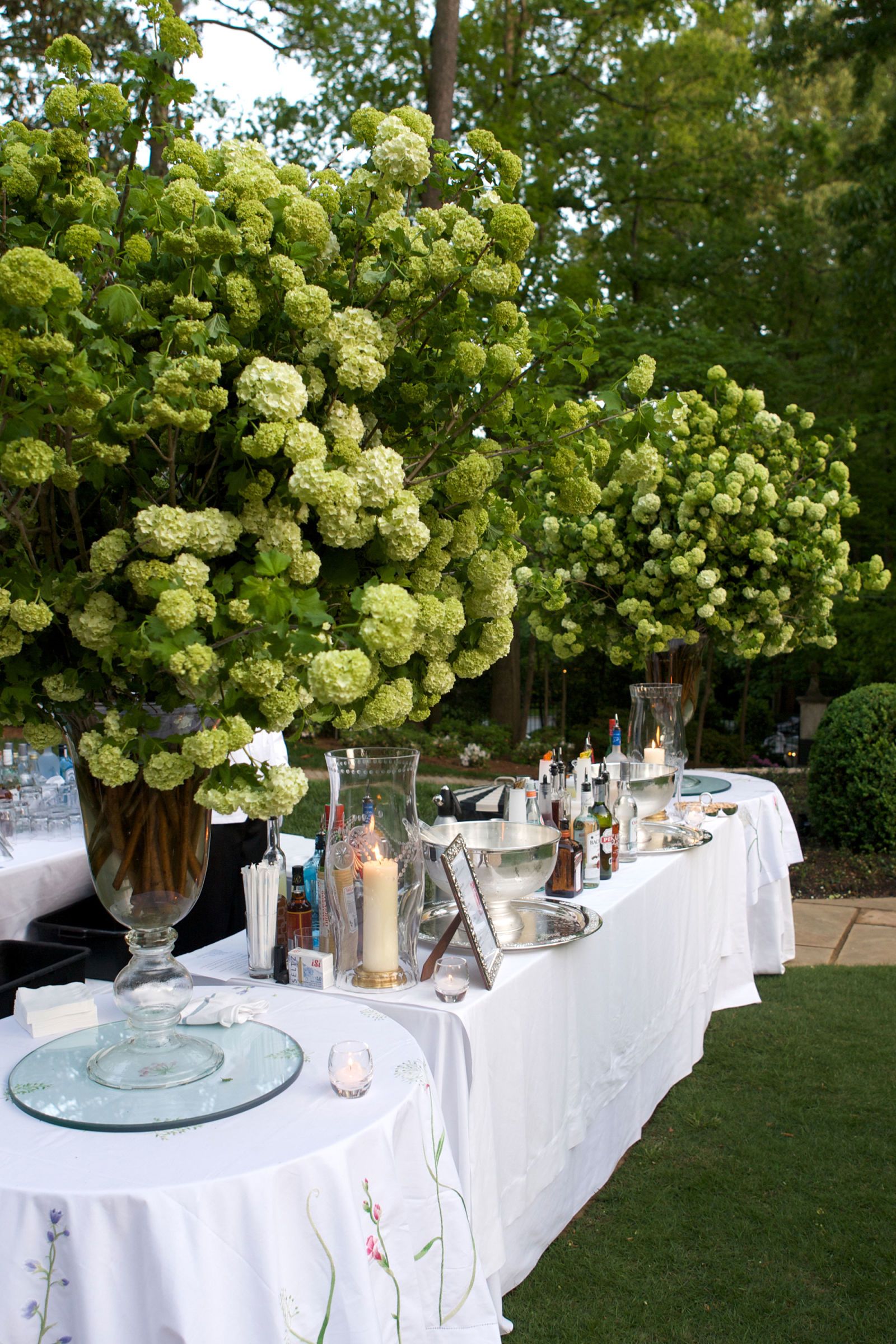How To Throw A Chic Southern Soiree How To Throw A Stylish Party