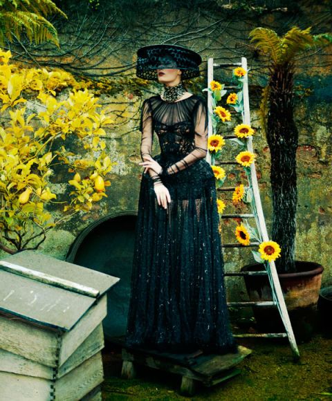 Fashion's Queen Bee - Profile of Alexander McQueen's Sarah Burton