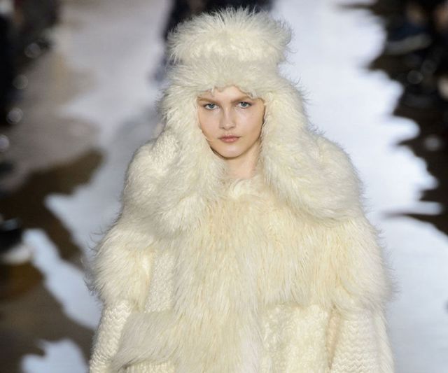 Lip, Winter, Skin, Textile, Fur clothing, Natural material, Headgear, Animal product, Street fashion, Fashion, 