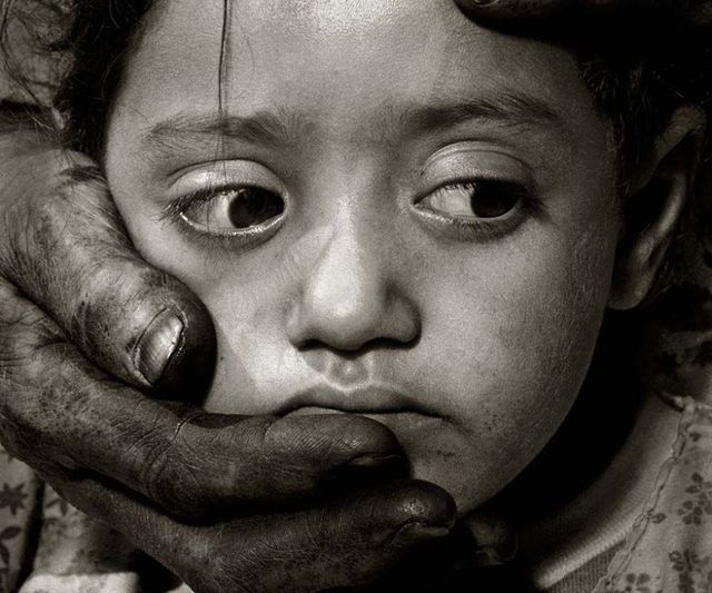 Lip, Finger, Cheek, Skin, Eyebrow, Child, Eyelash, Monochrome photography, Black hair, Monochrome, 