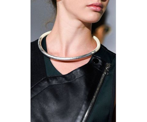 Collar, Style, Fashion, Neck, Body jewelry, Leather, Earrings, Fashion design, Throat, Eye liner, 