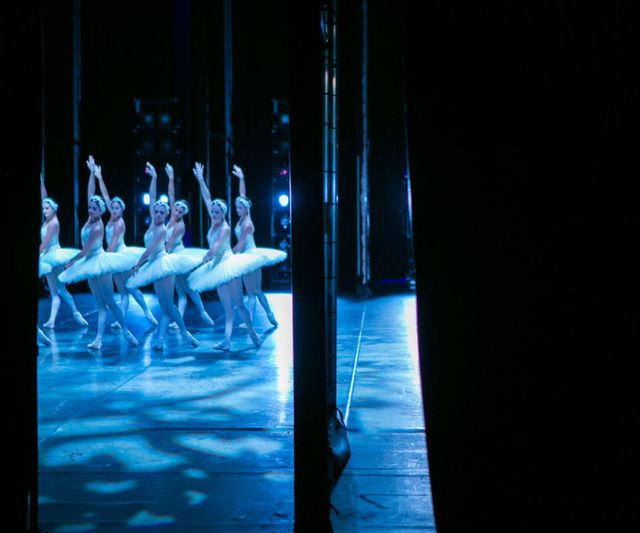 Entertainment, Performing arts, Ballet, Concert dance, Ballet shoe, Dancer, Artist, Ballet dancer, Dance, Performance art, 
