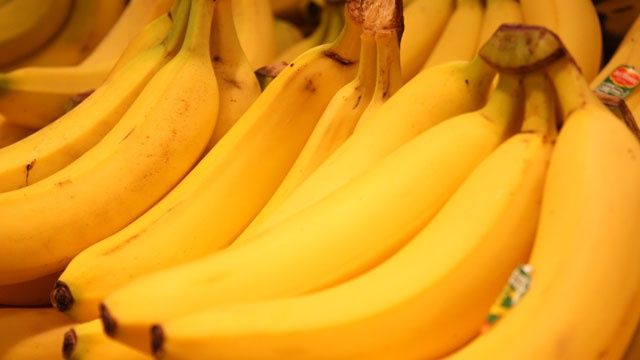Yellow, Whole food, Natural foods, Vegan nutrition, Close-up, Banana family, Flowering plant, Local food, Staple food, Cooking plantain, 