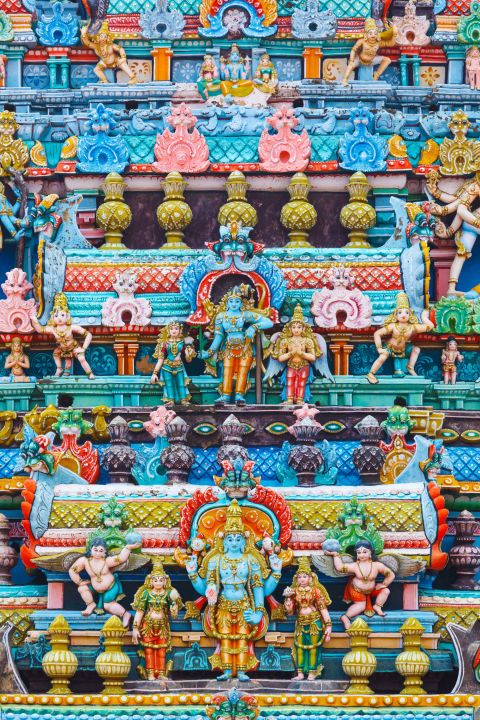 <p>De meeste reizigers bezoeken het noorden van India voor de paleizen en forten, maar in de zuiderlijke staat van Tamil Nadu vind je de meeste tempels, waaronder de felgekleurde Sri Ranganathaswamy tempel. Deze is zo groot dat-ie wordt beschouwd als een kleine stad.</p>