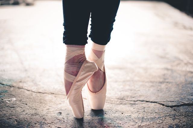 Leg, Human leg, Fashion, Street fashion, Ballet shoe, Pointe shoe, Fashion design, Dancing shoe, Ankle, Ballet, 