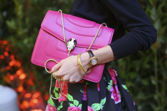 Pink, Street fashion, Red, Magenta, Handbag, Fashion, Bag, Leather, Fashion accessory, Shoulder, 