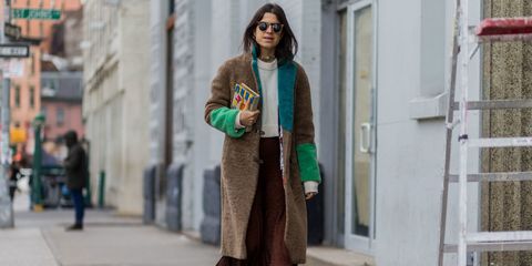 Sleeve, Standing, Outerwear, Coat, Style, Street fashion, Jacket, Sunglasses, Fashion, Teal, 