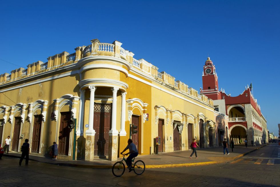 <p>Oh, oh, Mexico. Smaakt&nbsp;Mérida naar meer? <a href="http://www.harpersbazaar.nl/cultuur-reizen/a2505/baja-mexico-bazaar-escape/">Bezoek heet beeldschone Baja ook 'ns</a>!</p>