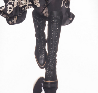 Style, Fashion, Costume accessory, Black, Leather, Bag, Knee-high boot, Body jewelry, Fashion design, Silver, 