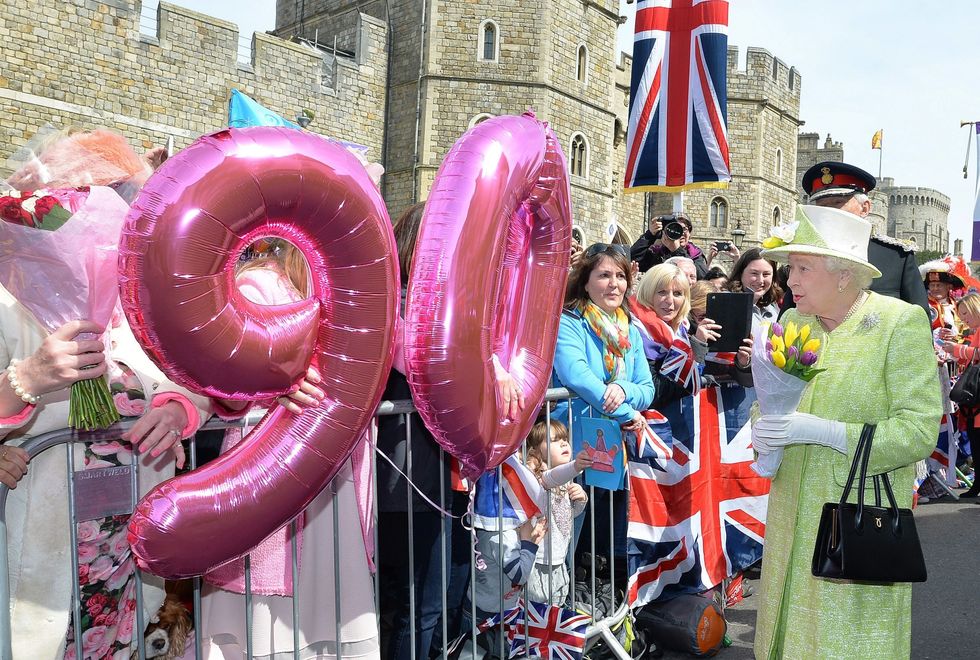 <p>De koningin viert haar 90e verjaardag in&nbsp;Windsor.</p>